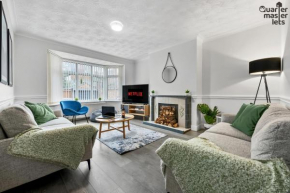 5 Bedroom Central Townhouse with Parking that Sleeps 9